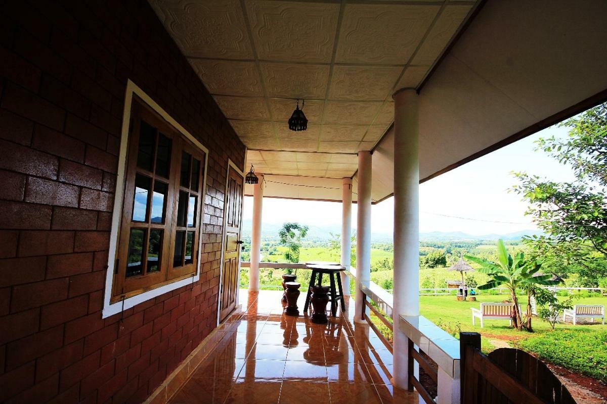 มนต์เมืองแจ่ม Hotel Mae Chaem Luaran gambar